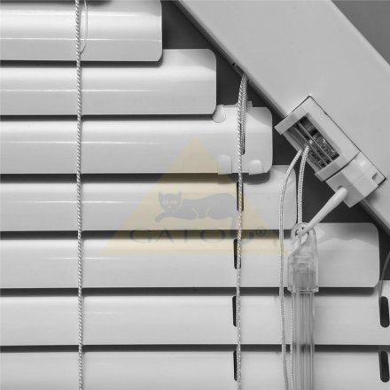 Horizontální žaluzie na zkosená a oblouková okna typ: IS, interierová