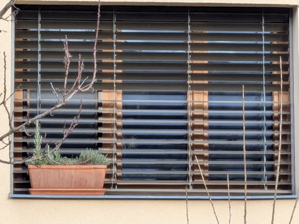 Hliníkové venkovní žaluzie c–80