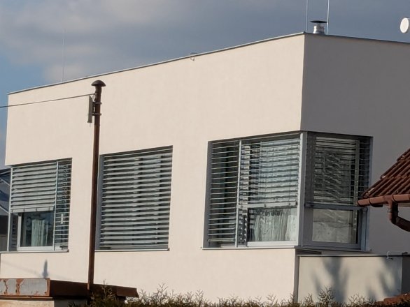 Hliníkové venkovní žaluzie c–80