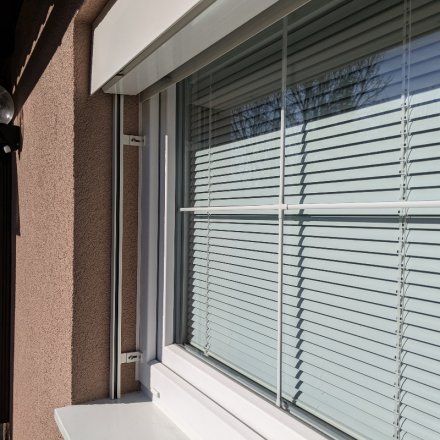 Hliníkové venkovní žaluzie z–90
