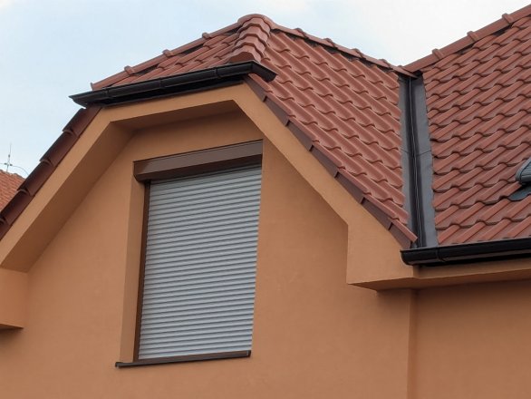Venkovní roleta - lamela 39mm vypěněná polyuretanem